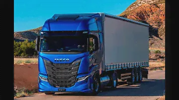 1.50 КАТАЕМСЯ ПО PROMODS 2.70 ПО СБОРКЕ  РУЛЬ MOZA R5 КПП ZSHIFTER